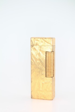A gentleman's gold plated Dunhill lighter