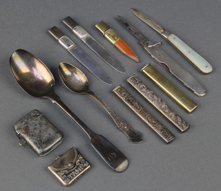 An Edwardian repousse silver stamp holder Birmingham 1908, 2 fruit knives, 3 pencil holders, a vesta and 2 spoons 