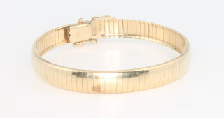 A 9ct yellow gold bracelet 19.2 grams
