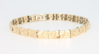 A 14ct yellow gold bark finished bracelet 13.7 grams