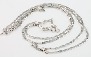 A 14ct white gold smooth link necklace 2.7 grams