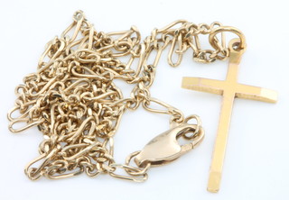 A 9ct yellow gold cross pendant and chain, 6.1 grams