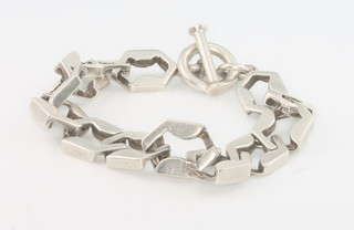 A silver flat link bracelet, 62 grams