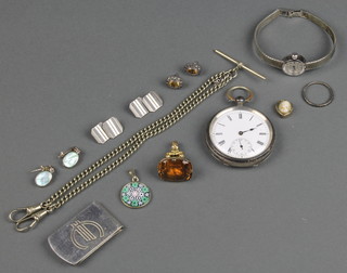 A 19th Century gilt seal, a pocket watch and minor jewellery 