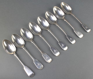 A set of 8 Victorian silver dessert spoons of Old English form, London 1389, 414 grams 