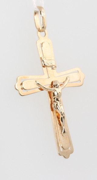 A 9ct yellow gold crucifix pendant 3.4 grams
