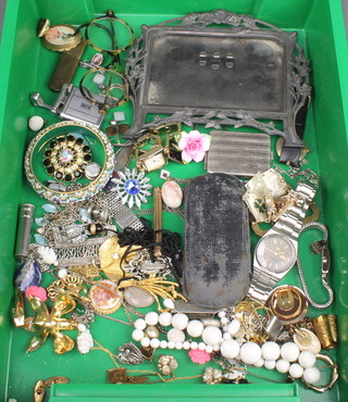 Minor Victorian and later costume jewellery 