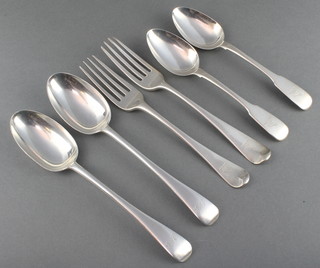 A pair of silver table spoons London 1925, 2 Georgian dessert spoons and 2 forks, 370 grams