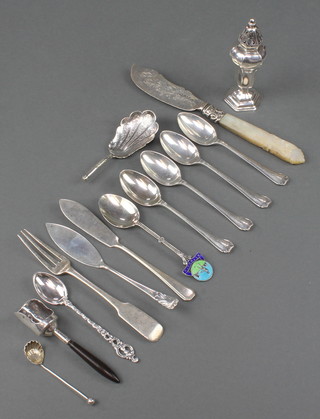 A Victorian silver and mother of pearl butter knife Birmingham 1850 and minor cutlery etc, weighable silver 160 grams
