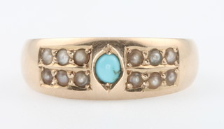 An Edwardian 15ct yellow gold turquoise and seed pearl ring size N 1/2 