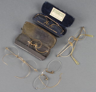 3 pairs of pince nez with gilt mounts together with 2 pairs of gilt mounted spectacles
