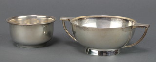 A silver quaich of plain form Birmingham 1938 and a sterling silver bowl 202 grams 