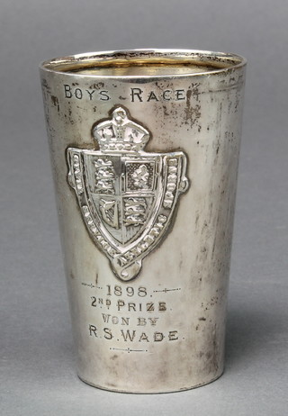 An Edwardian silver presentation beaker with armorial and presentation inscription Sheffield 1906, 86 grams  