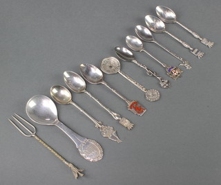 Minor Continental silver souvenir spoons etc 130 grams