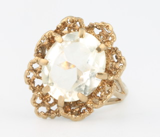 A 9ct yellow gold quartz dress ring size H 