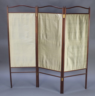An Edwardian mahogany 3 fold draft screen 53 1/2"h x 53"w x 17 1/2" when closed 