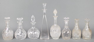 A pair of Georgian mallet shaped decanters, 4 ring neck decanters with mushroom stoppers 8", 2 other decanters