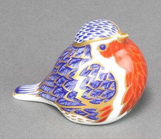 A Royal Crown Derby paperweight in the form of a robin with silver stopper 3 1/2" 