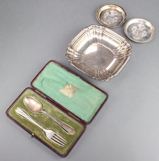 A Sterling silver dish, 2 repousse nut dishes and a cased christening pair Birmingham 1957/58 10 ozs 