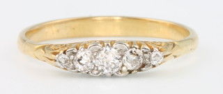 An 18ct yellow gold 5 stone diamond ring, size Q 