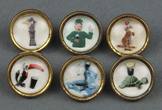A set of 6 Guinness buttons