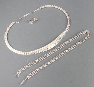 A stylish silver necklace, a ditto with a pair of earrings, 80 grams