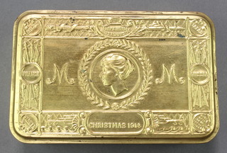 A Christmas 1914 chocolate tin