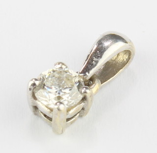 A white gold brilliant cut diamond pendant 0.25ct 