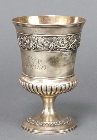 A George IV cast silver goblet with band of vinous decoration Newcastle 263 grams, 6" 