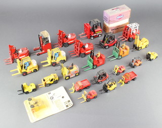 A Dinky model of a Coventry Climax fork lift truck, 3 Super King models of fork lift trucks and other models of fork lift trucks 