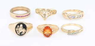 Six 9ct yellow gold gem set rings size N, N, N, N, R and U