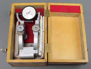 Baty, a no.2 "Extensometer" boxed and with instructions