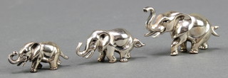 A set of 3 Sterling silver graduated elephants, 30 grams 