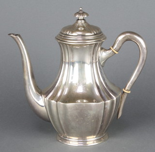 An 800 standard baluster coffee pot with chased armorial 9", gross 570 grams 