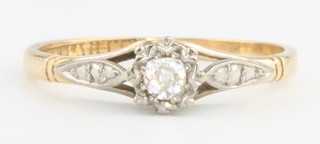 An 18ct yellow gold single stone diamond ring, approx. 0.10ct, size O 