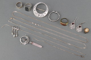 A Scottish silver brooch and minor silver jewellery