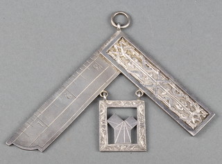 A Victorian silver Masonic Past Masters jewel London 1880, 91.6 grams