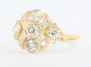 An 18ct yellow gold Art Deco style diamond ring 1.3ct size M 