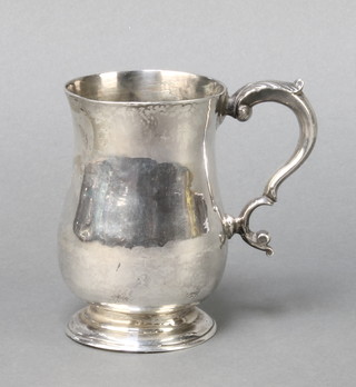 A George III silver baluster mug with S scroll handle London 1795, 4 1/4", 164 grams