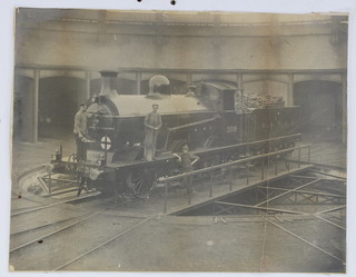 Photograph - Turntable at Horsham station 16" x 20 1/2" 