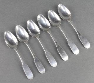 A set of 6 Georgian silver Irish teaspoons, 92 grams