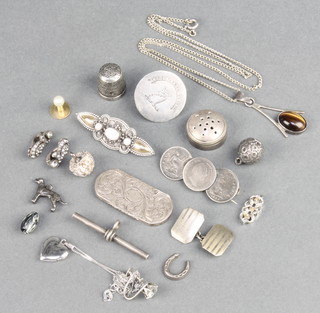 A silver coin brooch and minor silver jewellery etc