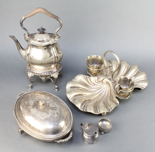 An Edwardian silver plated tea kettle on stand with burner and minor plated items 