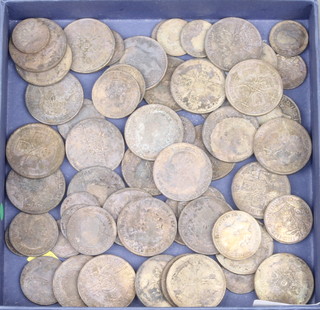 A quantity of pre 1947 coins, 454 grams
