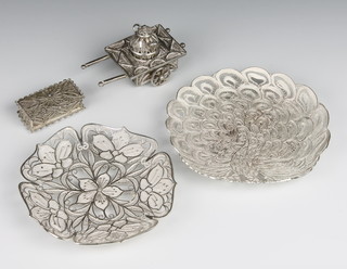 A continental silver filigree cart and pot 2 dishes and a box 233 grams