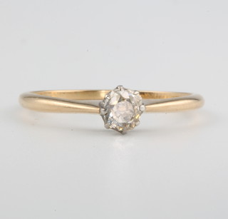 An 18ct yellow gold single stone mine cut diamond ring, size Q 1/2