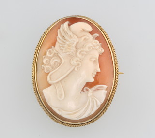 A 9ct yellow gold cameo portrait brooch