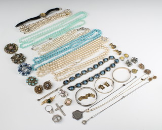 A quantity of Victorian and later costume jewellery
