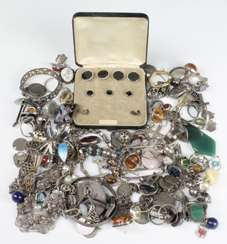 A cased set of silver studs and minor costume jewellery