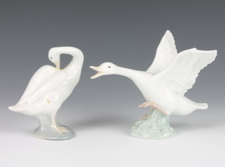A Lladro figure of a goose 1265 6", a do. standing 4 1/2" 